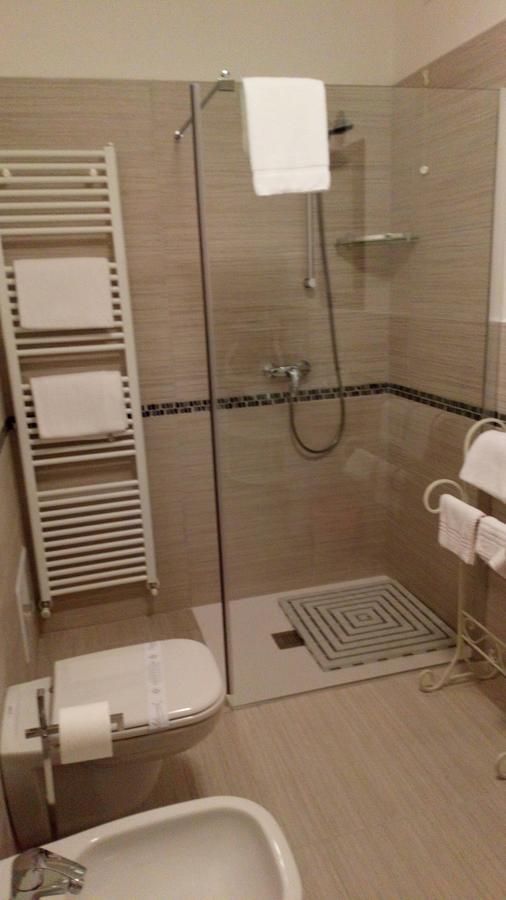 Bed and Breakfast La Rocchetta Валеджо-суль-Минчо Экстерьер фото